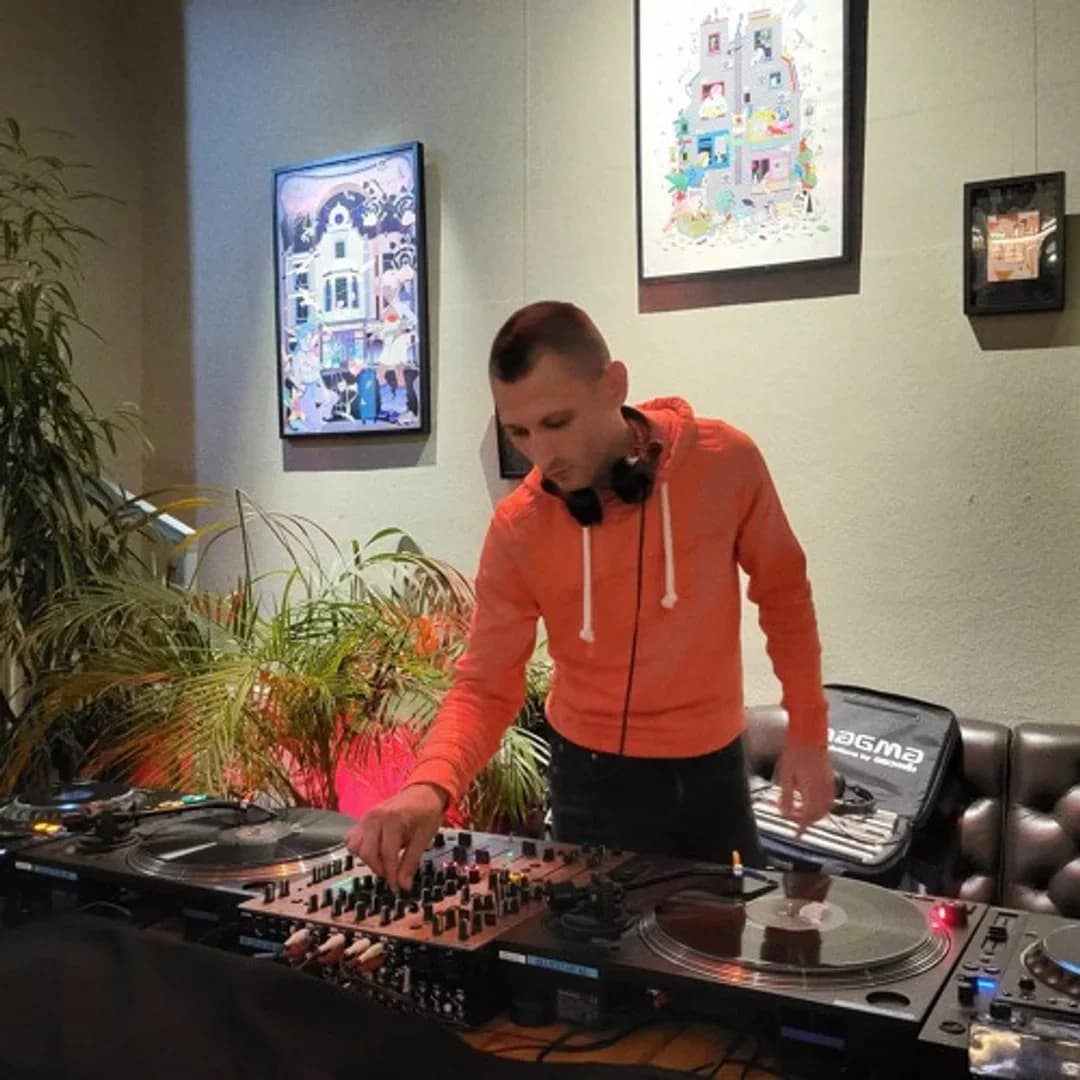 Varin | RTS.FM Budapest x Easy Art Space | 15.10.2022