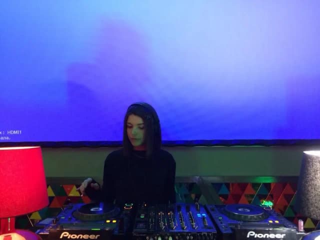 Lola Palmer | Friendly Vibes Showcase X RTS.FM • 29.01.15