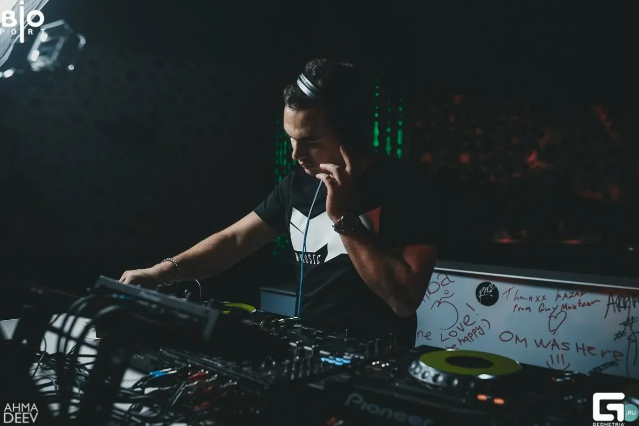 JCB | Mendeleev Bar Showcase RTS.FM 03.02.15