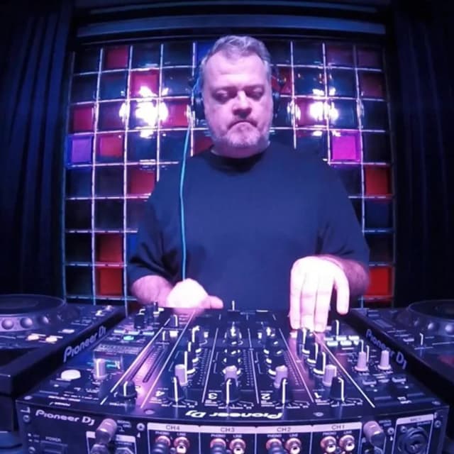 Robodanz RTS.FM X Bar Sol' Kazan