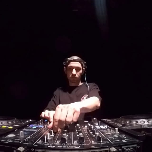 ESB RTS.FM X Bar Sol' Kazan