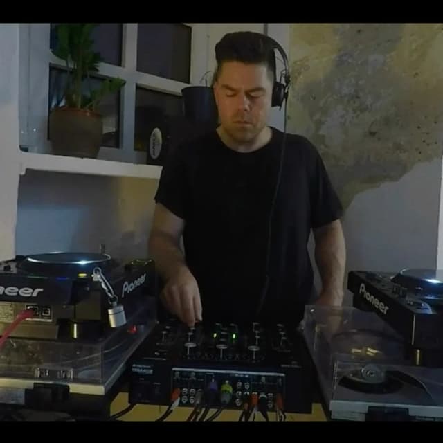 RTS.FM BERLIN x CAFE at MARLA w/ Ra_ul