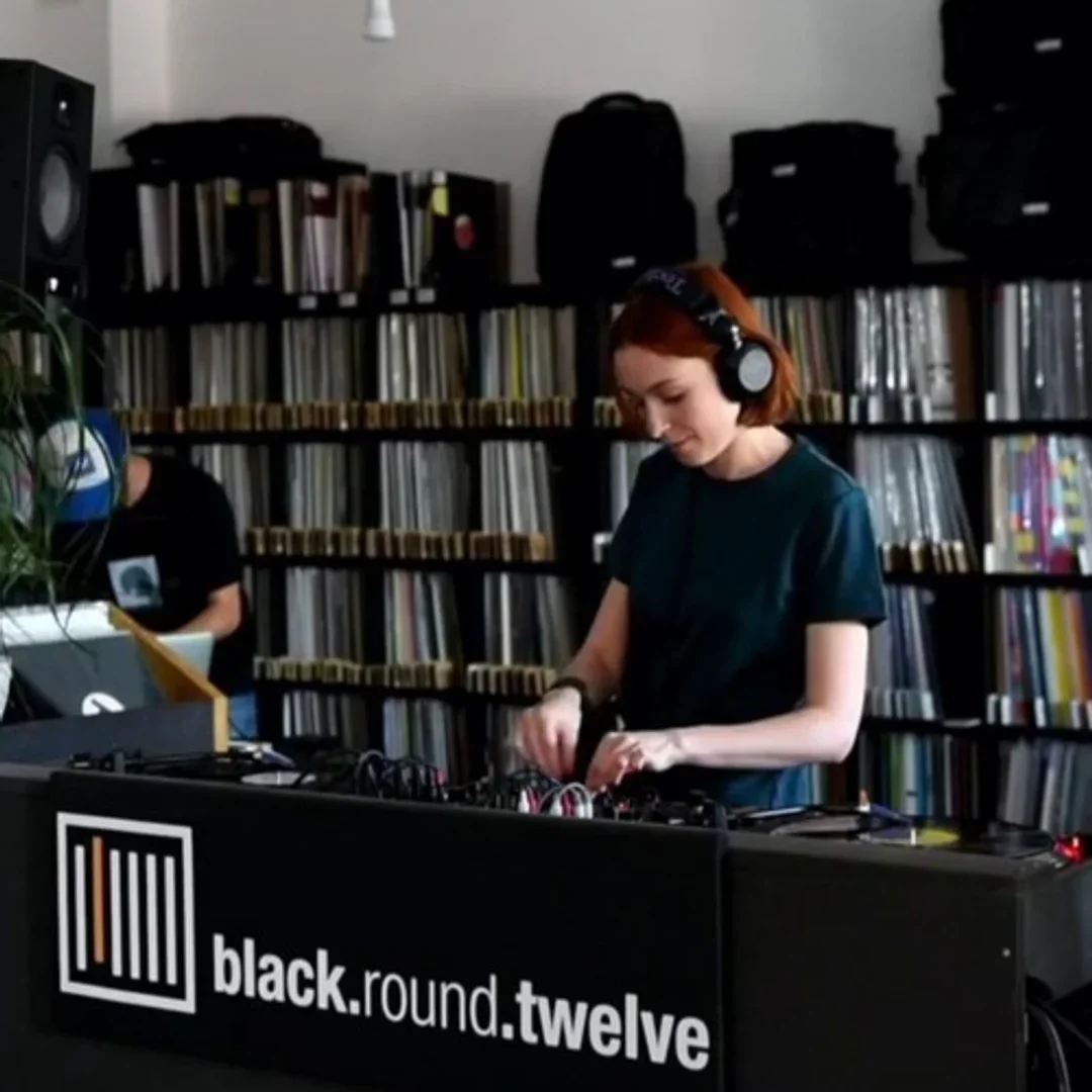 V Ka RTS.FM X black.round.twelve 25.07.2019