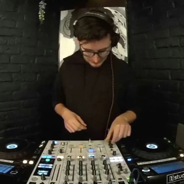 Esoniq RTS.FM Riga 11.12.2019