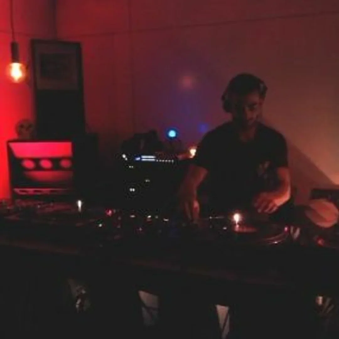 Lino RTS.FM Lausanne Studio Session 25.04.2020